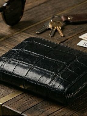 Rare Black genuine Crocodile Leather Zip Wallet. New